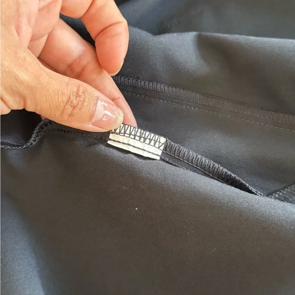 Fabletics Black Scrub Set - Medium - Picture 9 of 9